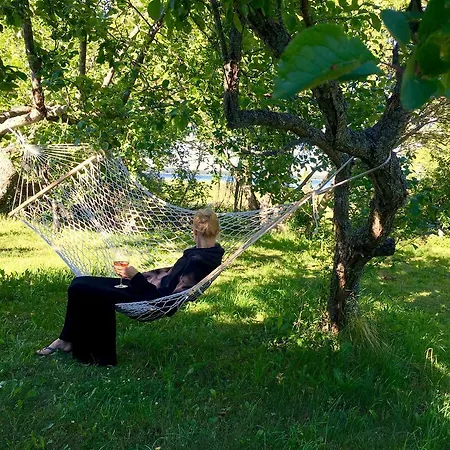 Paadi Puhkemaja * Salinomme