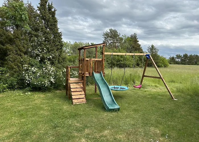 Paadi Puhkemaja Salinomme