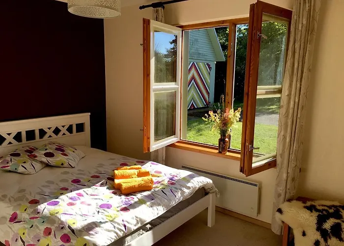 Paadi Puhkemaja Salinomme