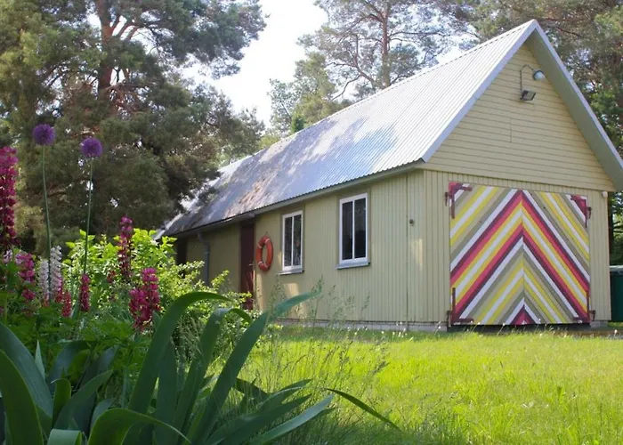 Paadi Puhkemaja * Salinomme