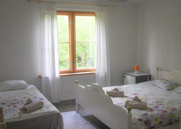 Paadi Puhkemaja Salinomme